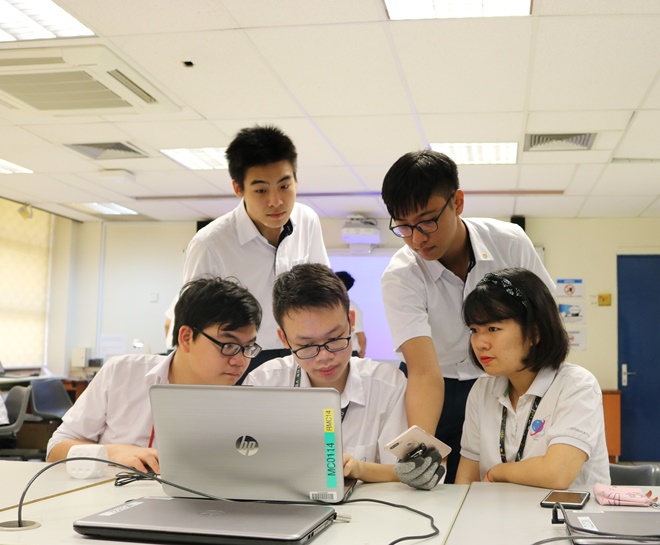 Anderson, Singapore – Chuyến đi của cảm xúc, lòng tin yêu và niềm tự hào